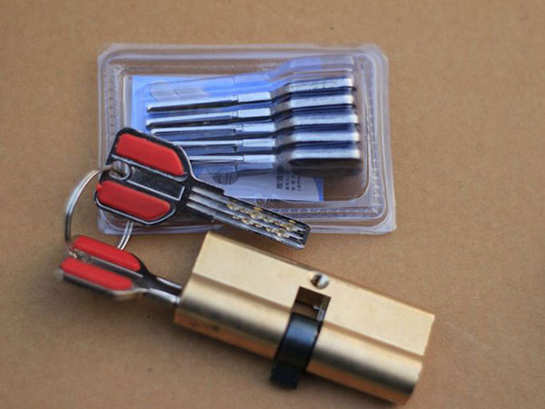 乐都24小时上门开锁公司